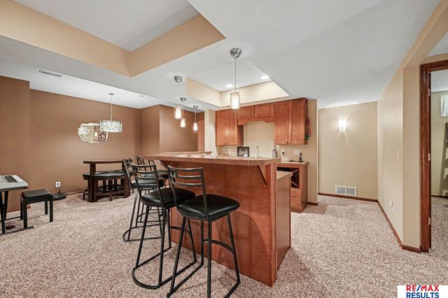 16605 Timberlane Drive, Omaha, NE 68136