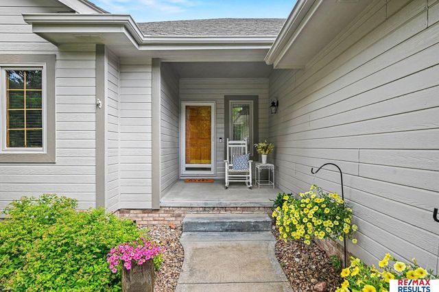 16605 Timberlane Drive, Omaha, NE 68136