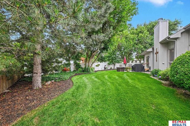 16605 Timberlane Drive, Omaha, NE 68136