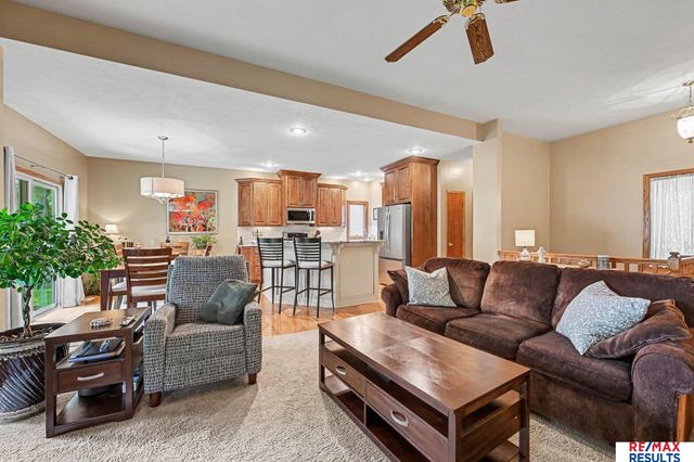 16605 Timberlane Drive, Omaha, NE 68136