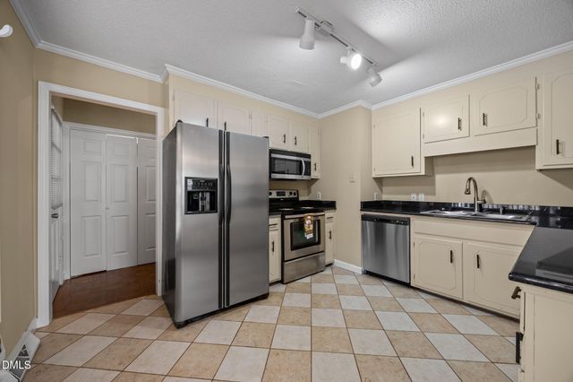 201 Hillandale Drive, Oxford, NC 27565