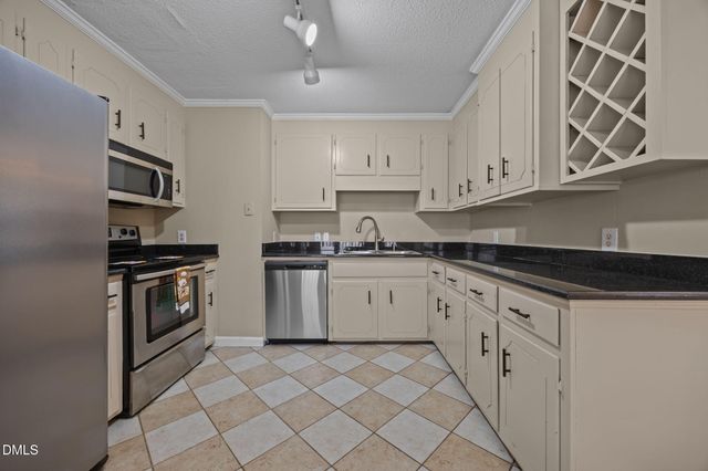 201 Hillandale Drive, Oxford, NC 27565