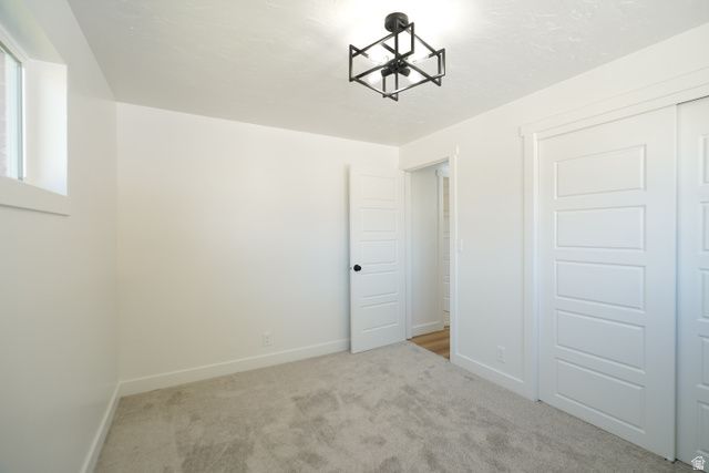 2466 W 5075 S, Roy, UT 84067
