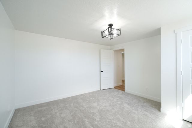 2466 W 5075 S, Roy, UT 84067