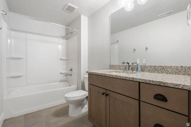 186 S RIVERSIDE DR, Saratoga Springs, UT 84045