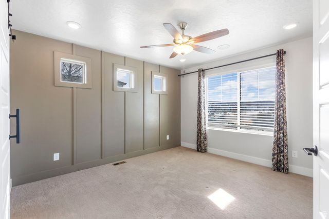 186 S RIVERSIDE DR, Saratoga Springs, UT 84045