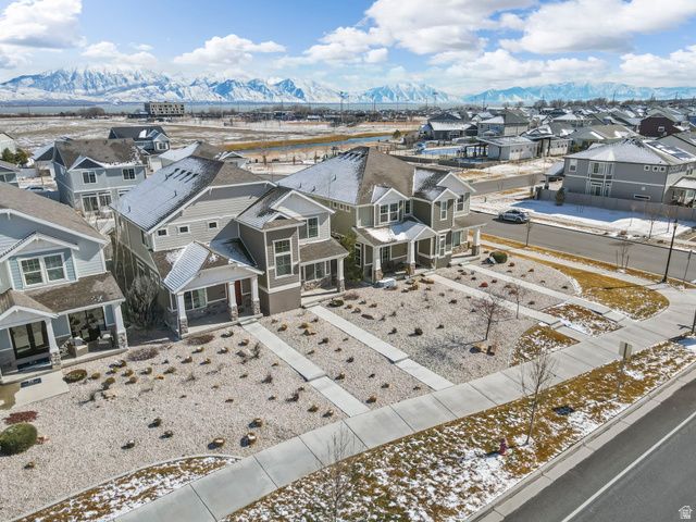 186 S RIVERSIDE DR, Saratoga Springs, UT 84045