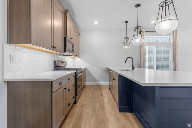 186 S RIVERSIDE DR, Saratoga Springs, UT 84045