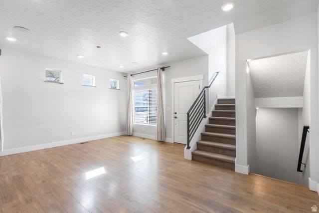 186 S RIVERSIDE DR, Saratoga Springs, UT 84045