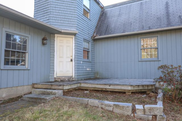 153 Carter Hill Road, Concord, NH 03301