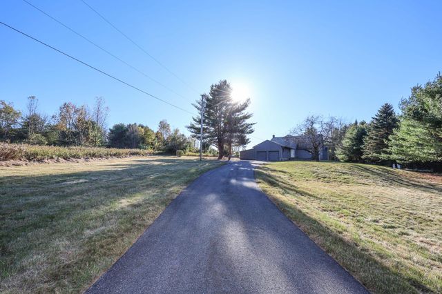 153 Carter Hill Road, Concord, NH 03301