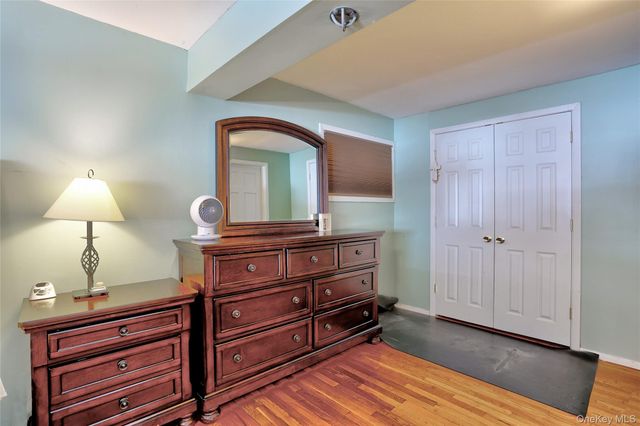 5 Raven Terrace, New City, NY 10956