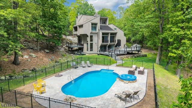 5 Audubon Trail, Boonton Twp., NJ 07005