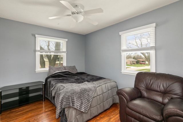 209 NE Crestmoor Place, Ankeny, IA 50021