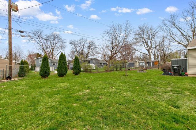 209 NE Crestmoor Place, Ankeny, IA 50021