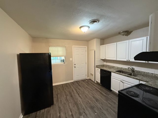 2506 Normont Circle, Fort Worth, TX 76103