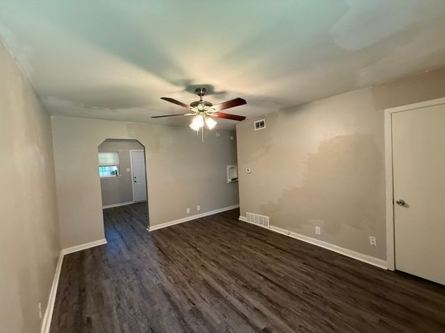 2506 Normont Circle, Fort Worth, TX 76103