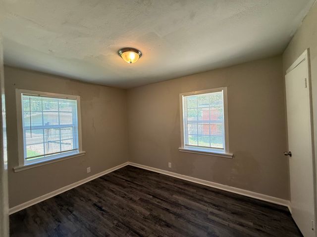 2506 Normont Circle, Fort Worth, TX 76103