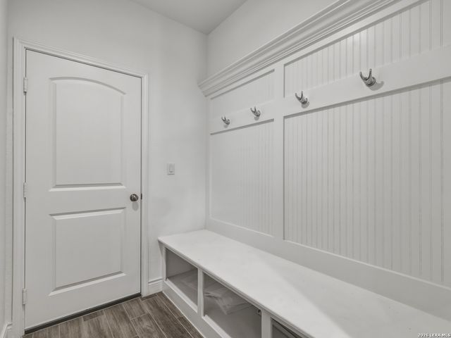 12243 Black Hat, San Antonio, TX 78254