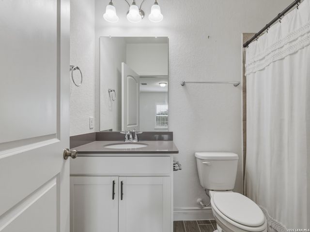 12243 Black Hat, San Antonio, TX 78254