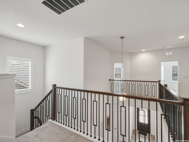 12243 Black Hat, San Antonio, TX 78254