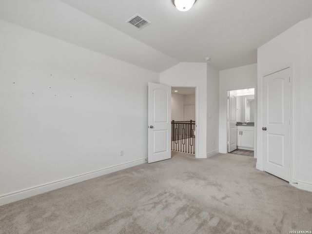 12243 Black Hat, San Antonio, TX 78254