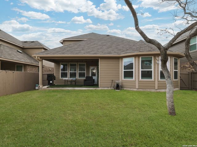 12243 Black Hat, San Antonio, TX 78254