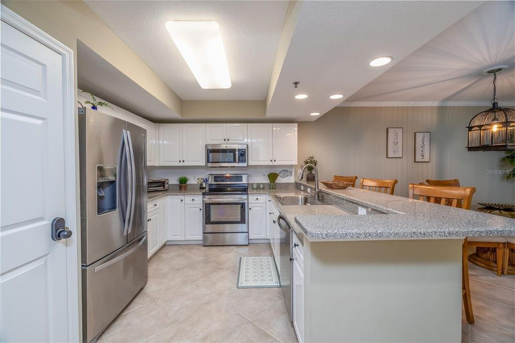 Image 5 of property listing at 5300 S ATLANTIC AVENUE 8-304, New Smyrna Beach, FL 32169