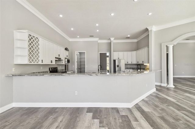 6644 COUNTRY CLUB ROAD, Wesley Chapel, FL 33544