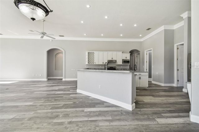 6644 COUNTRY CLUB ROAD, Wesley Chapel, FL 33544