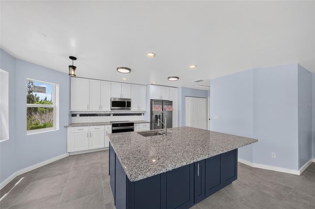 428 SW 19TH AVENUE, Cape Coral, FL 33991