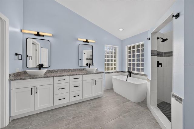 428 SW 19TH AVENUE, Cape Coral, FL 33991