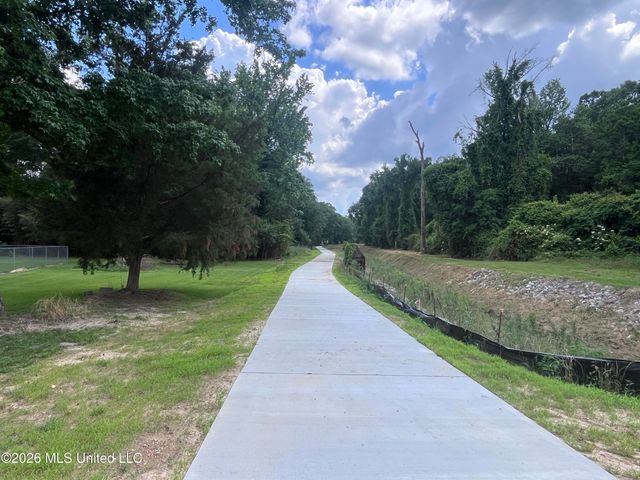 304 E Sixth Avenue, Petal, MS 39465