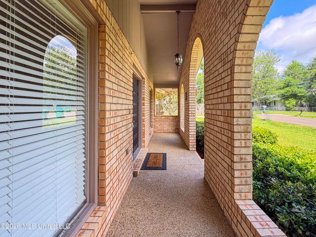 304 E Sixth Avenue, Petal, MS 39465