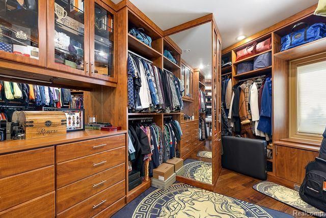 362 KESWICK Road, Bloomfield Hills, MI 48304