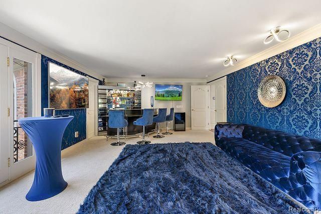 362 KESWICK Road, Bloomfield Hills, MI 48304