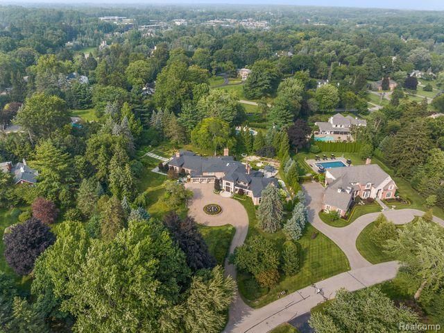 362 KESWICK Road, Bloomfield Hills, MI 48304