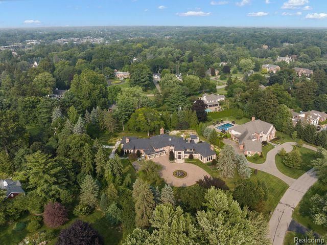 362 KESWICK Road, Bloomfield Hills, MI 48304