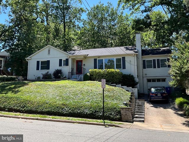 2706 S GRANT ST, Arlington, VA 22202