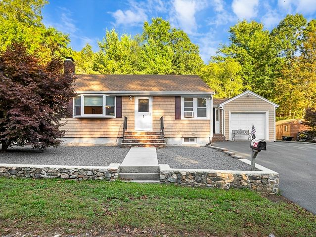 43 Moon Road, Lynn, MA 01904