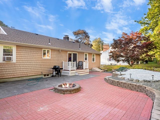 43 Moon Road, Lynn, MA 01904