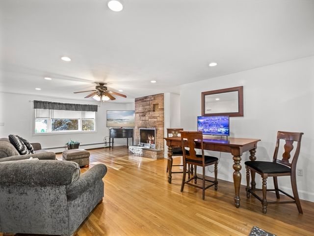 43 Moon Road, Lynn, MA 01904