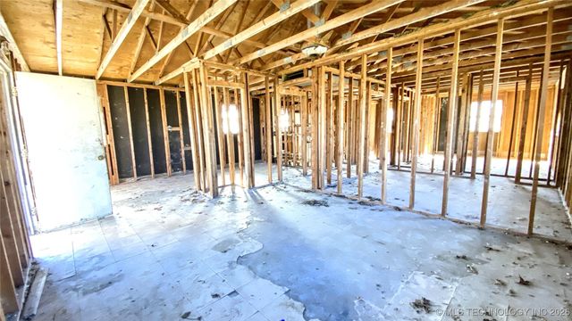 465880 E 861 Road, Stilwell, OK 74960