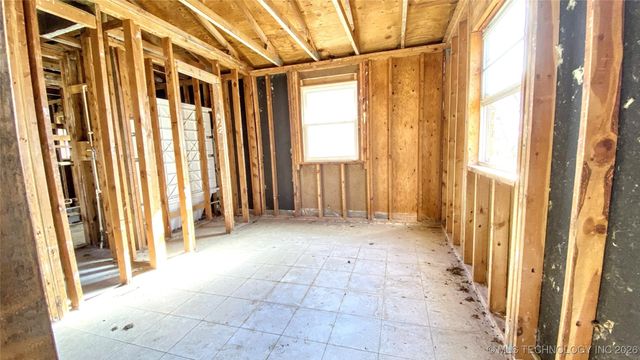 465880 E 861 Road, Stilwell, OK 74960