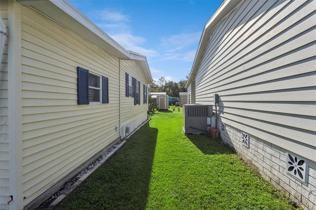 212 PALM MEADOWS DRIVE, Eustis, FL 32726