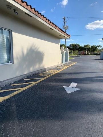 6201 N University Dr, Tamarac, FL 33321