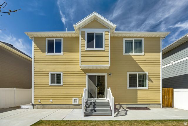 15065 S HONOR DR, Bluffdale, UT 84065