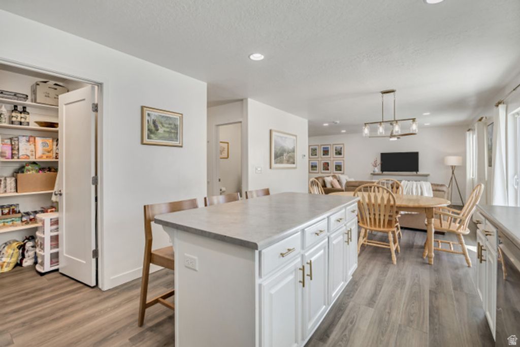 Image 13 of property listing at 15065 S HONOR DR, Bluffdale, UT 84065