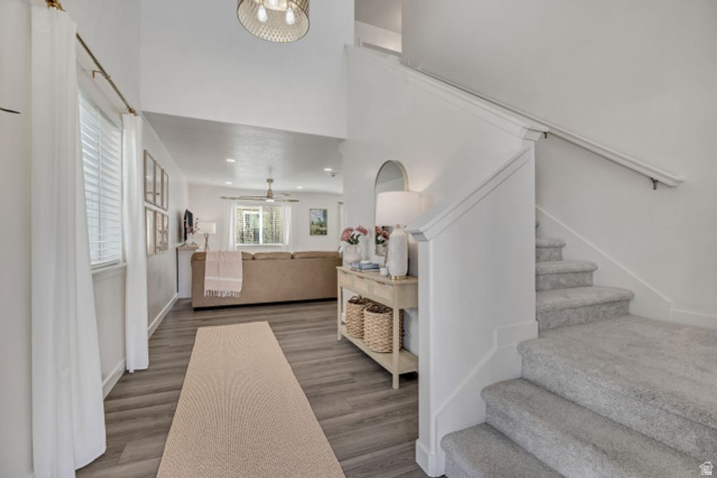 Image 4 of property listing at 15065 S HONOR DR, Bluffdale, UT 84065