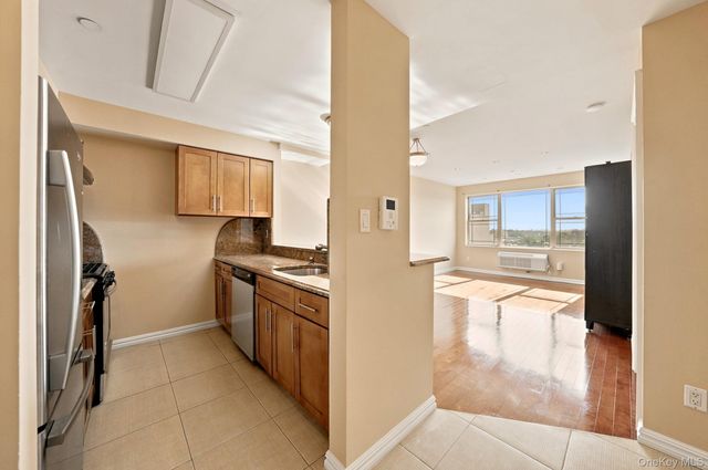 40-40 75th Street 7D, Elmhurst, NY 11373